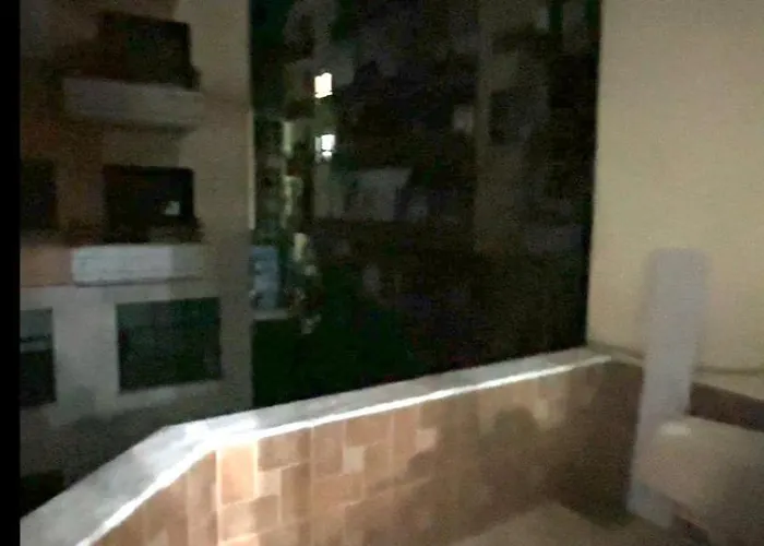 Cela Houses דירה