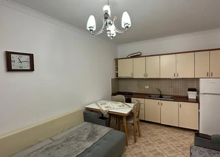 Cela Houses גולם